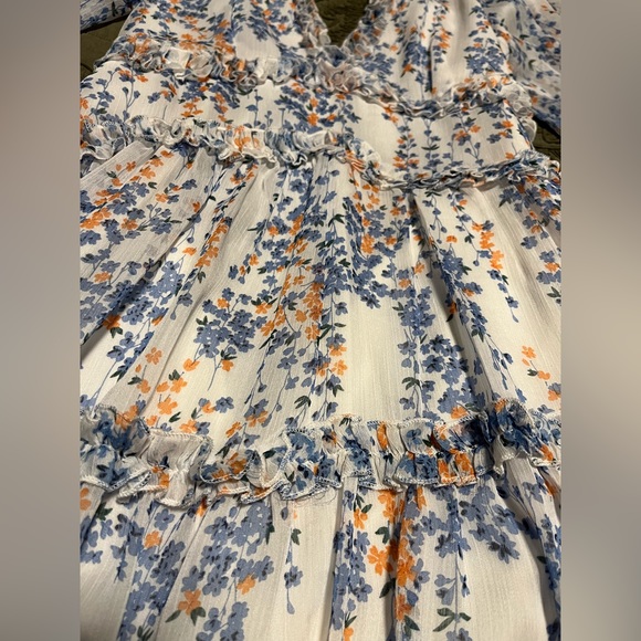 Floral dress with frills, never worn, size L - Picture 2 of 5